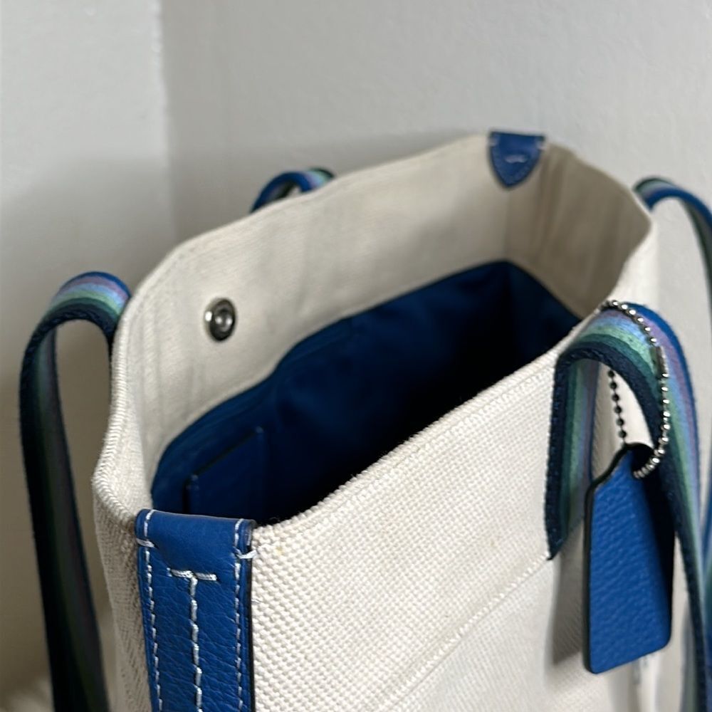 💯Authentic Coach Rainbow Tote Bag 🍀 - Picture 10 of 13